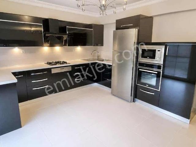 ꔪyalçın'dan ▀▄cennetayağı'nda Full Kredili Havuzlu Sitede 3+1