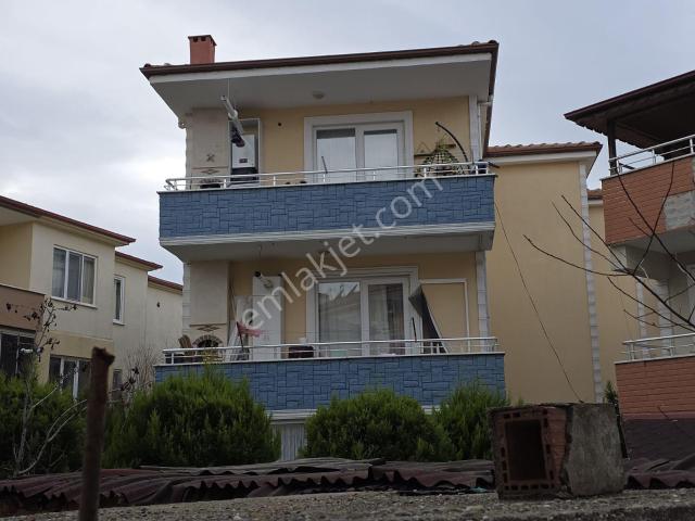Yalı Sağlık Oçağı Yanında 2+1 80 M2 Katta Tek Daire Konbi Petek