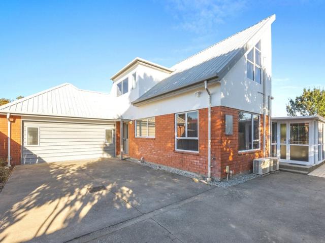 yaldhurst, 3 bedrooms