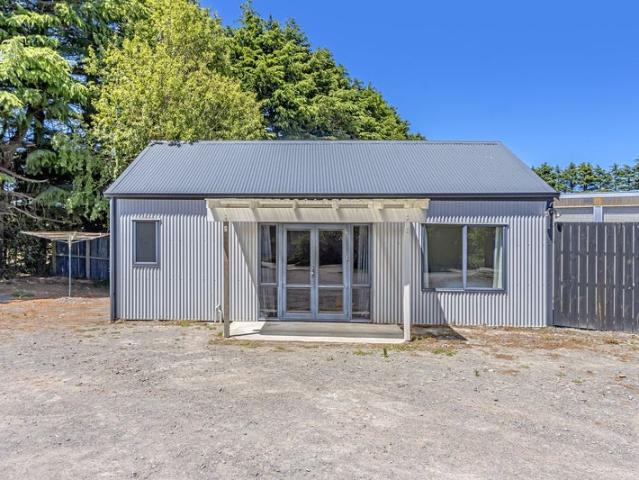 Yaldhurst, 2 bedrooms