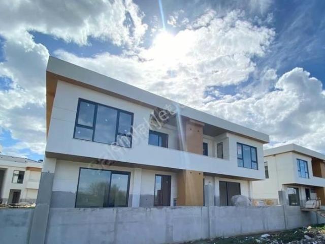 Yalova Kadıköy Ertekin Grup Site İçi Havuzlu Lüks 2+1