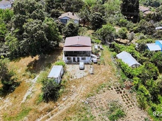YALOVA ÇİFTLİKKÖY GACIK MAHALLESİNDE 3678 m ARSA VE İÇERİSİNDE 2 KATLI MÜSTAKİL EV SATILIKTIR