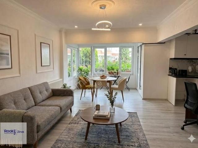 Yalova Çiftlikköy Denize Sıfır Sitede 1+1 Satılık Daire