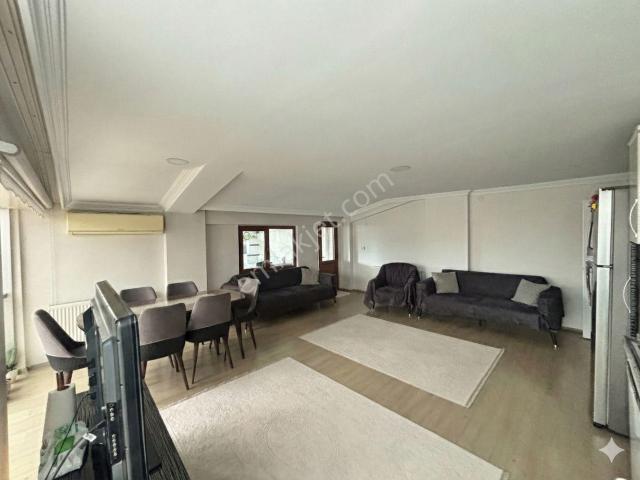Yalova Çiftlikköy Sahil Mahallesinde Satılık 5+2 Dubleks Daire