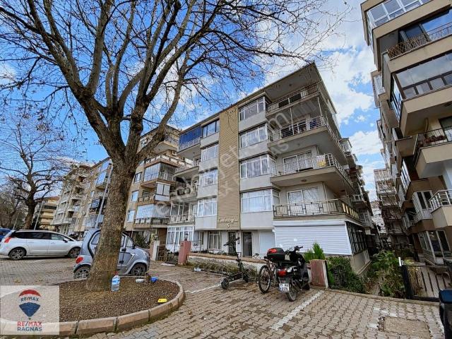 Yalova Merkez Bahçelievler Mah. Arakat 1+1 2.kat Satılık Daire