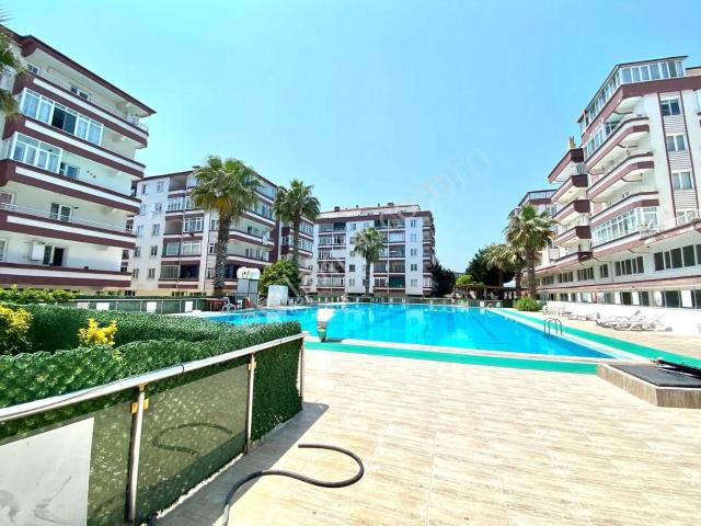 Yalova Çınarcık Havuzlu Sitede Eşyalı Kiralık 2+1 Daire