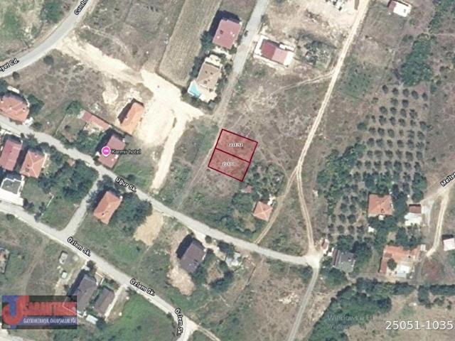 Yalova Çınarcık'da Satılık İki Parsel 553 M2 İmarlı Arsa