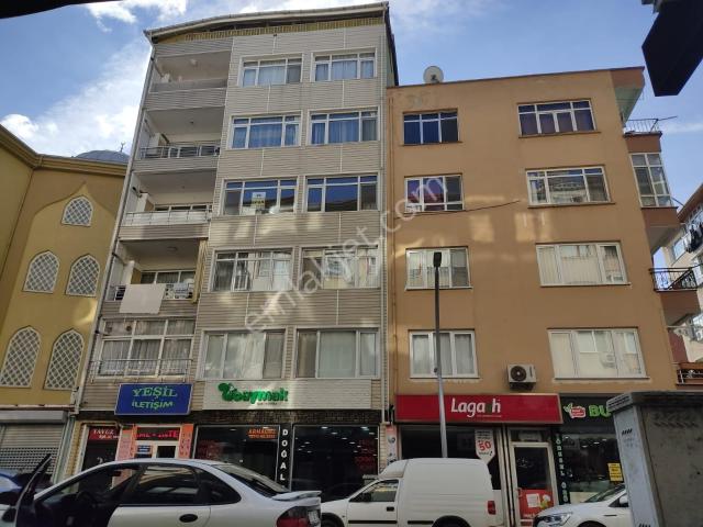Yalova Remax'tan İstanbul Caddesinde Komple Satılık Bina
