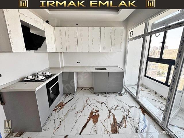 Yapracık Atayurt Mahallesi Satılık Ara Kat 2+1 Daire