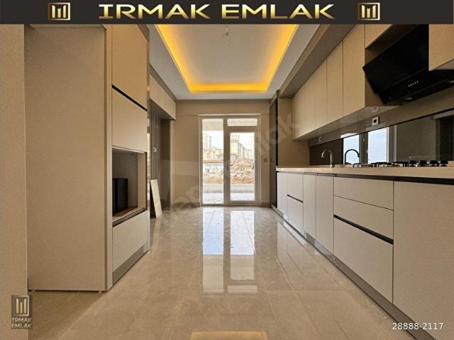 Yapracık Atayurt Mahallesi Satılık Yerden Isıtma 3+1 Daireler