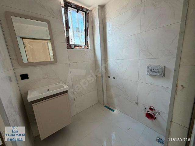 YAPRACIK MAHALLESİNDE 2+1 BAĞIMSIZ MUTFAKLI EBEBEYN BANYOLUDAİRE