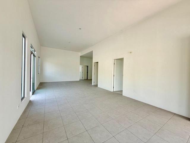 Yarra Eastfield Single Storey Superlink Terrace House Corner Unit