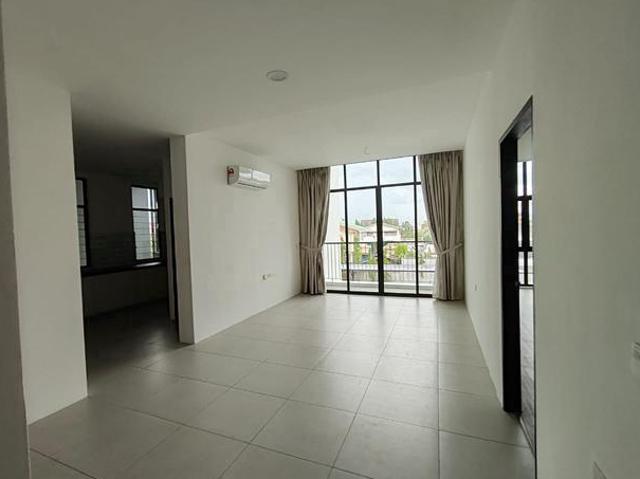 Yarra Park Apartment For Sale at 3rd Mile Jalan Dogan