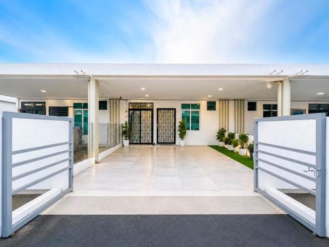 Yarra Park Teres Satu Tingkat Exclusive Moden Konsep Siap Renovation