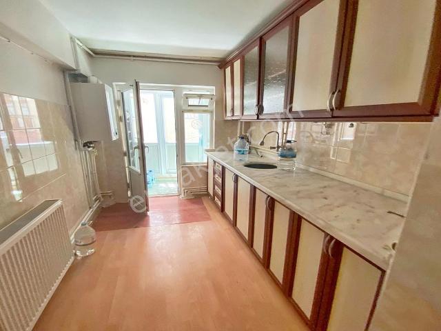 Yasa'dan 19 Mayıs'da Cadde Yakını Aileye Uygun 2+1 Kiralık Daire
