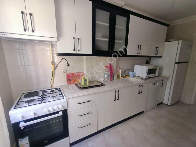 Yasemin Emlaktan Çınarcık Taşliman Mah. Asansörlü 2 Kat Eşyalı Masrafsiz 2+1 Daire