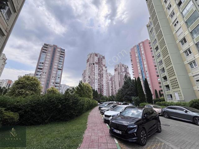 Yasemin Park Sitesi'nde 1+1 Ara Kat Daire