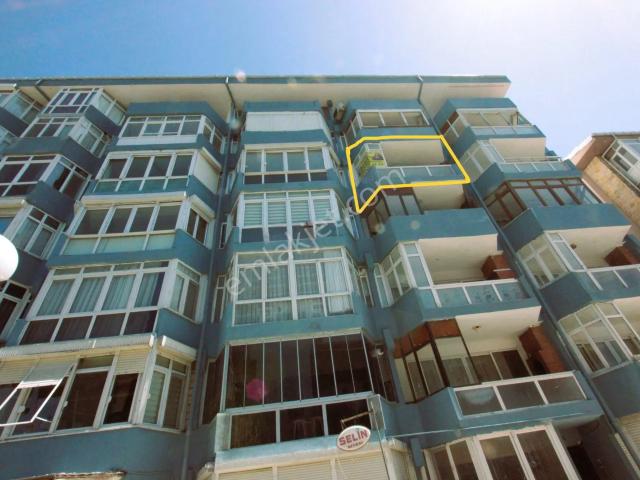 Yatırım Fırsatı Büyükçekmece Kamiloba'da Deniz Manzaralı Satılık Daire
