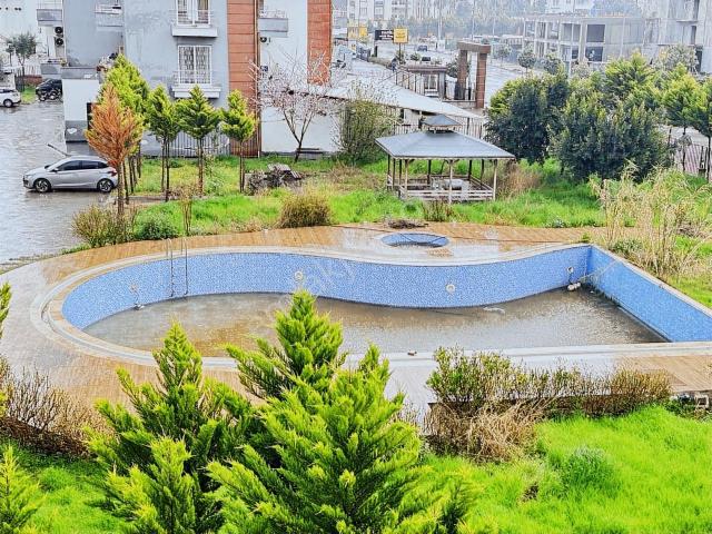 # yat # Üniversite Caddesi 1 +1 Eşyalı Satılık Site İçi