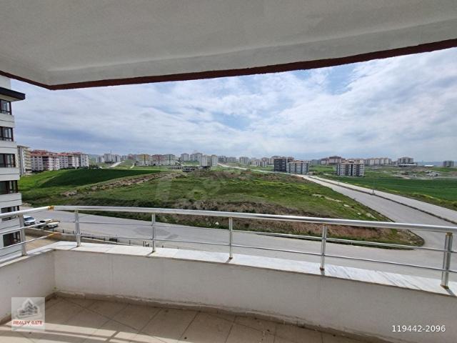 YATIRIMLIK ALCI MAHALLESİ SİTE İÇİ ARAKAT SATILIK DAİRE