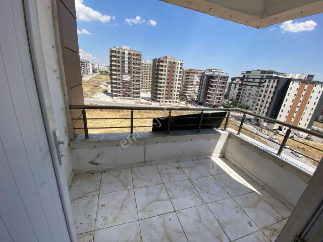 Yavuz Emlak Tan Kiralık Daire Arakat Karaköprü Dogukent Mah Vema Sitesi Arkasi