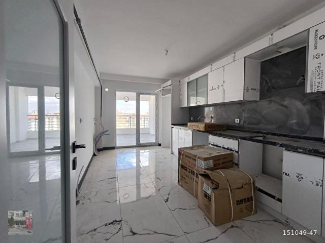 YAVUZ İPEK EMLAK TAN 4+1 MANZARALI ACİL SATILIK DAİRE