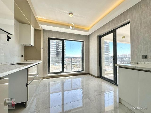 YAVUZ İPEK EMLAK TAN MERKEZDE 4+1 4.KAT SÜPER LÜX DAİRE