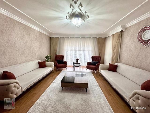 YAVUZ İPEK EMLAK'TAN HASTANE YAKINI SİTEDE 3+1 4.KAT DAİRE
