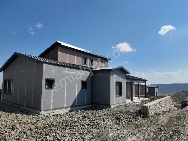 Yay / Ada Mahâll' De Ayrıcalıklı&muhteşem Villa