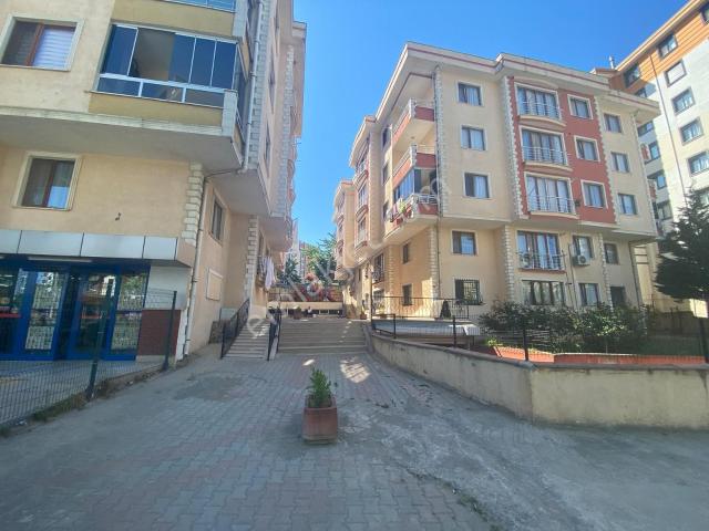 Yayalar Merkez'de Site İçerisinde Kiralık 2+1 Daire