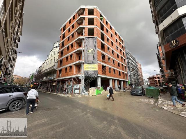 Yayla Cami Yanı Feritselimpaşa Cad Üzeri Sıfır 3+1 Satılık Daire