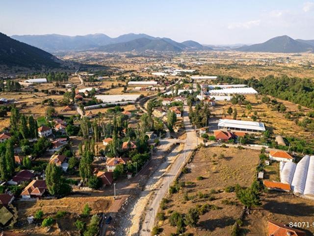 [YAYLA CEYLANİNCEALİLER] 932m2 Köyiçi İmarlı Arsa