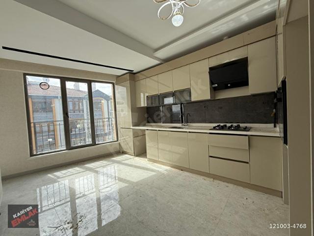 YAYLA MAH. CADDE ÜSTÜ SIFIR 130m2 MANZARALI 3+1 KİRALIK DAİRELER