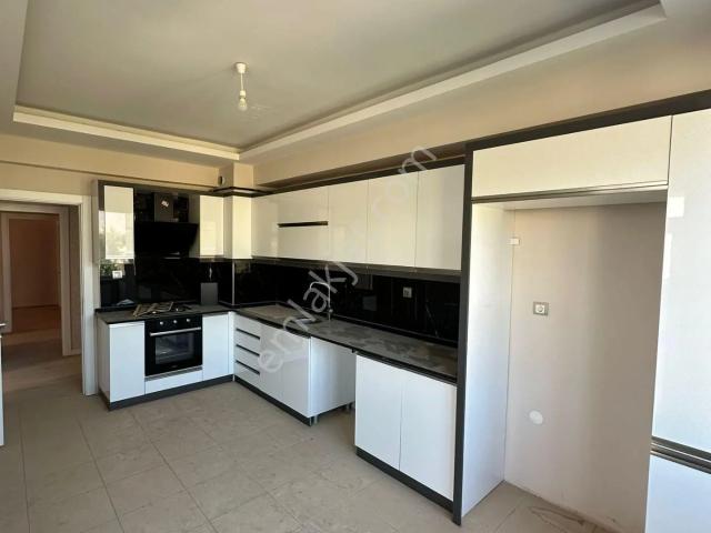 Yazır Mahallesinde Arakat 3+1 Site İçi Daire