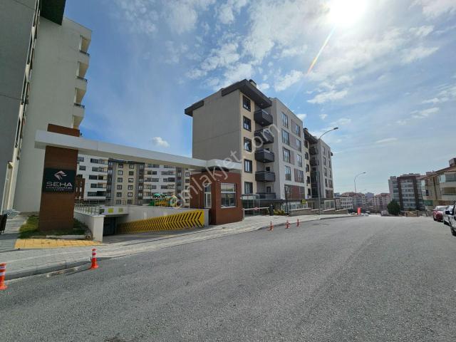 Yazırda İşyapar Gayrimenkulden Güvenlikli 4+1 Site İçi Satılık Lüx Daire
