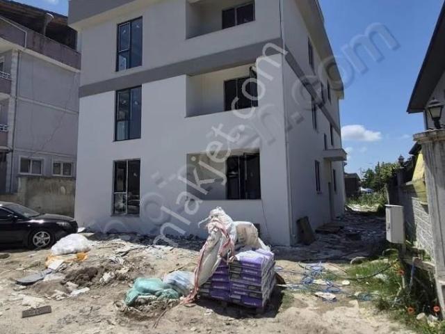 Yazlık Köprübaşı Mahallesinde Cadde Üzerinde 2+1 Lüx Daire