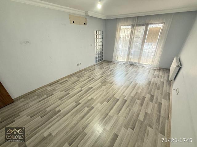 YBK'DAN TRUMP TOWERS'IN DİBİNDE KREDİYE UYG. ARA KAT SATILIK 2+1