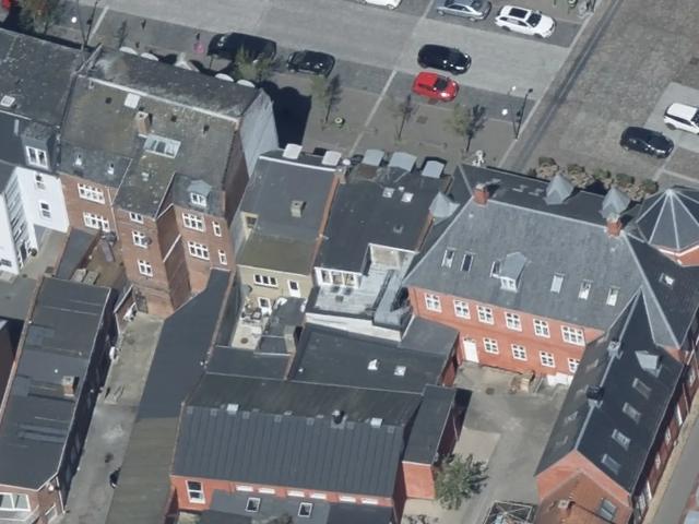 Yderst velbeliggede butik på 133 m² med gode facadevinduer