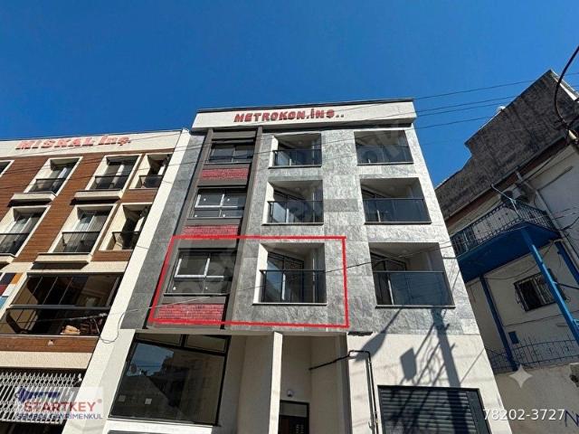 YEŞİLYURT'TA CADDE ÜZERİ 2+1 ASANSÖRLÜ OTOPARKLI YATIRIMLIK