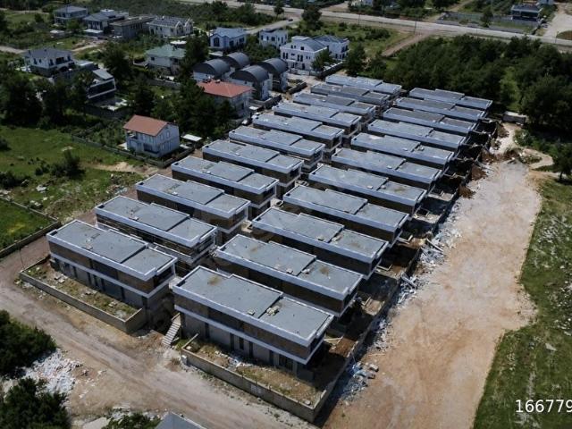 YEŞİLBAYIR ACİLLL SATILIK LÜX VİLLA !