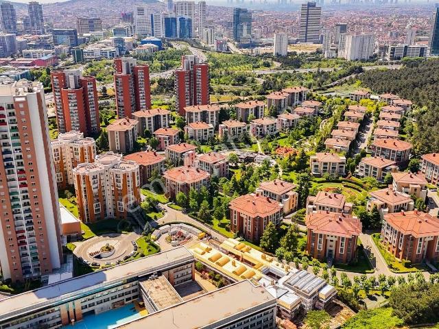 Yeşil Vadi Konakları'nda Satılık 4+1 Daire