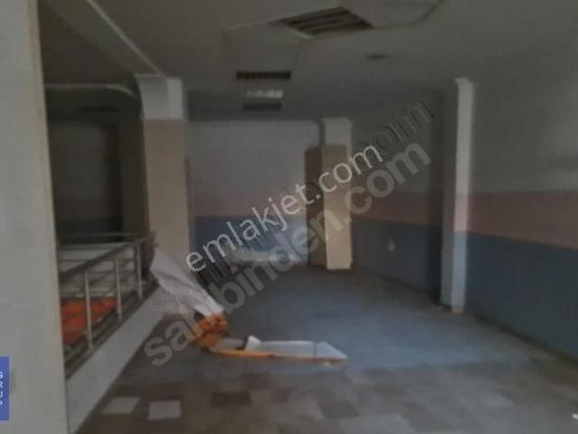 Yeşil Şıble Meydan 400m2 Asma Katlı Komple Kiralık Mağaza&dükkan