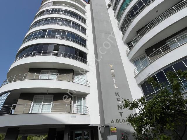 Yeşil Mahalle Site İçerisinde Satılık 3+1 Doğalgazlı Daire