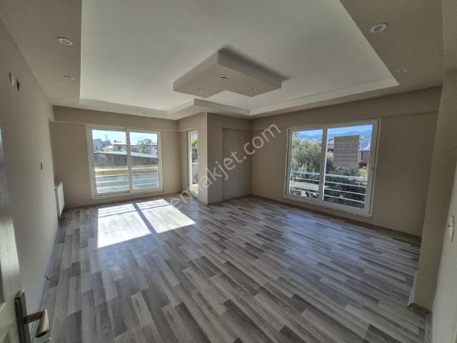 Yeşil Mahallede 3+1 Satılık Daire