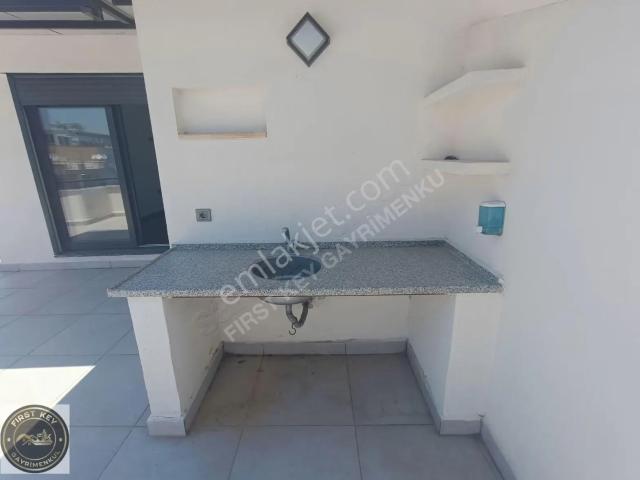 Yeşilova Abdi İpekçi'de Satılık Lüks 3+1 Dubleks 70m² Teraslı