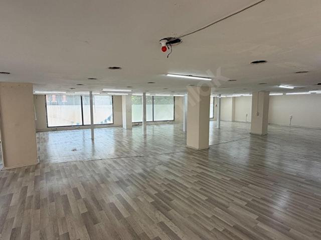 Yeşilova Mah. Caddeye Vitrinli Kiralık Dükkan Berhan'dan