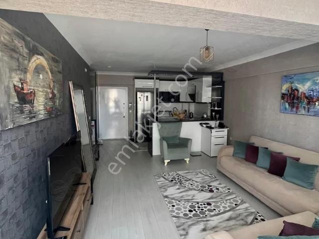 Yeşilovada Site İçi Geniş Kiralık Eşyalı 1+1 Daire