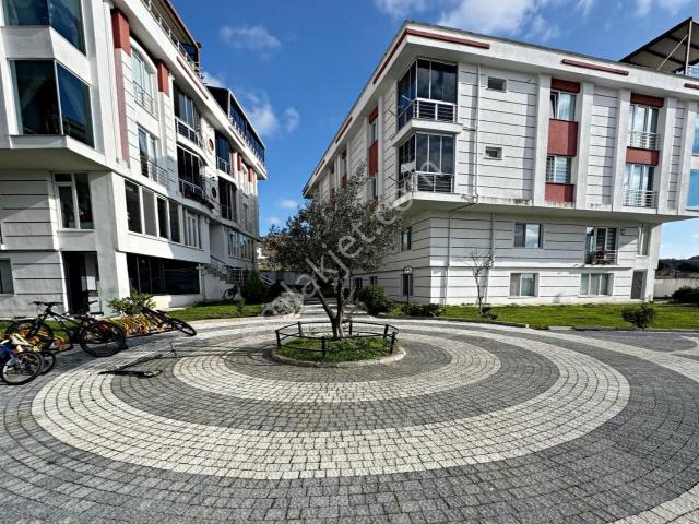 Yeşilbahçe Konakları Peyzaj Cephe Geniş M2 3+1 Satılık Daire