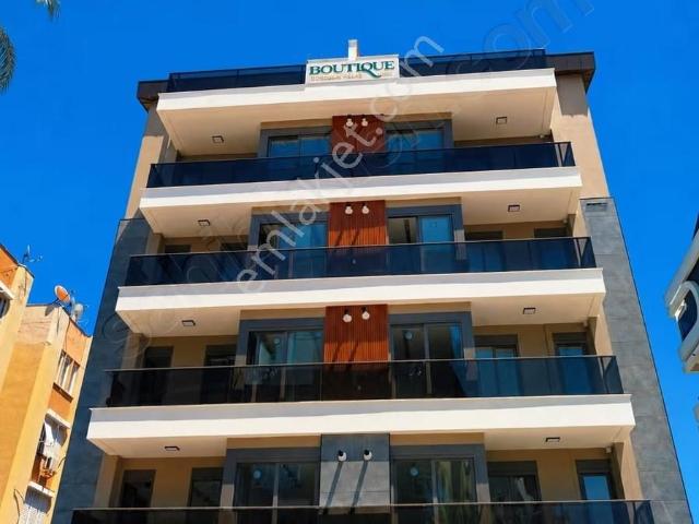 Yeşilbahçe Prestijli Konumda Yeni Bina 2+1 Satılık Daire
