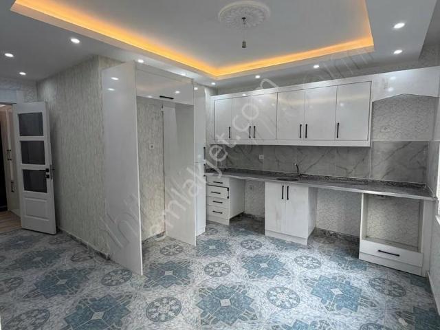 Yeşilevler Mhl 2+1 130m2 2 İnci Kat Kattan Bölme Daire